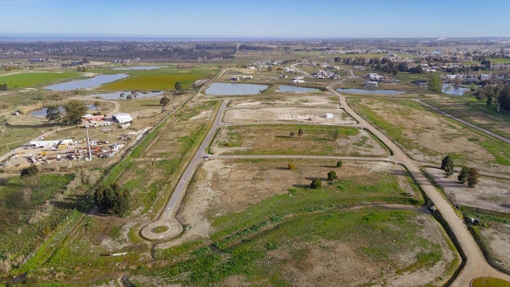 Venta Terreno, frente al lago, Cavas de la Tahona