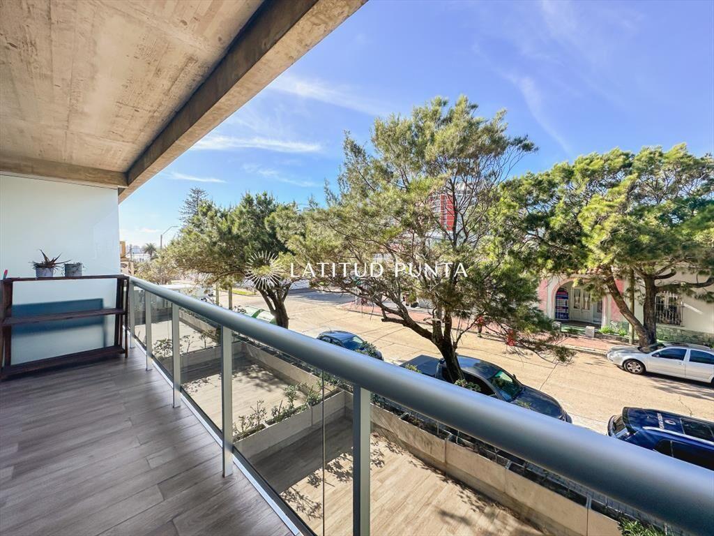 Apartamento en venta con renta anual