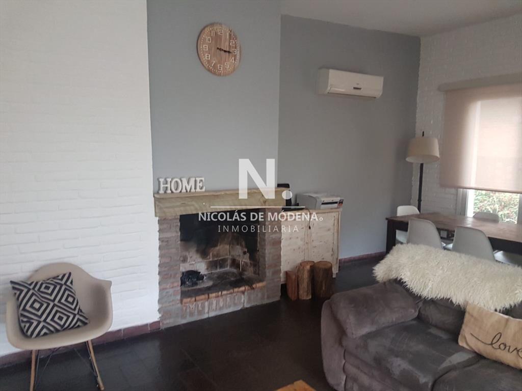 Venta de espectacular casa en una planta con 3 en