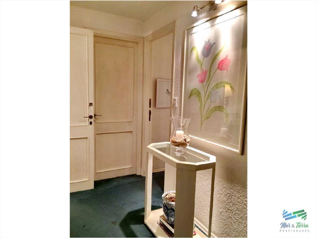 Casa en venta. A seis cuadras del mar. Cuenta