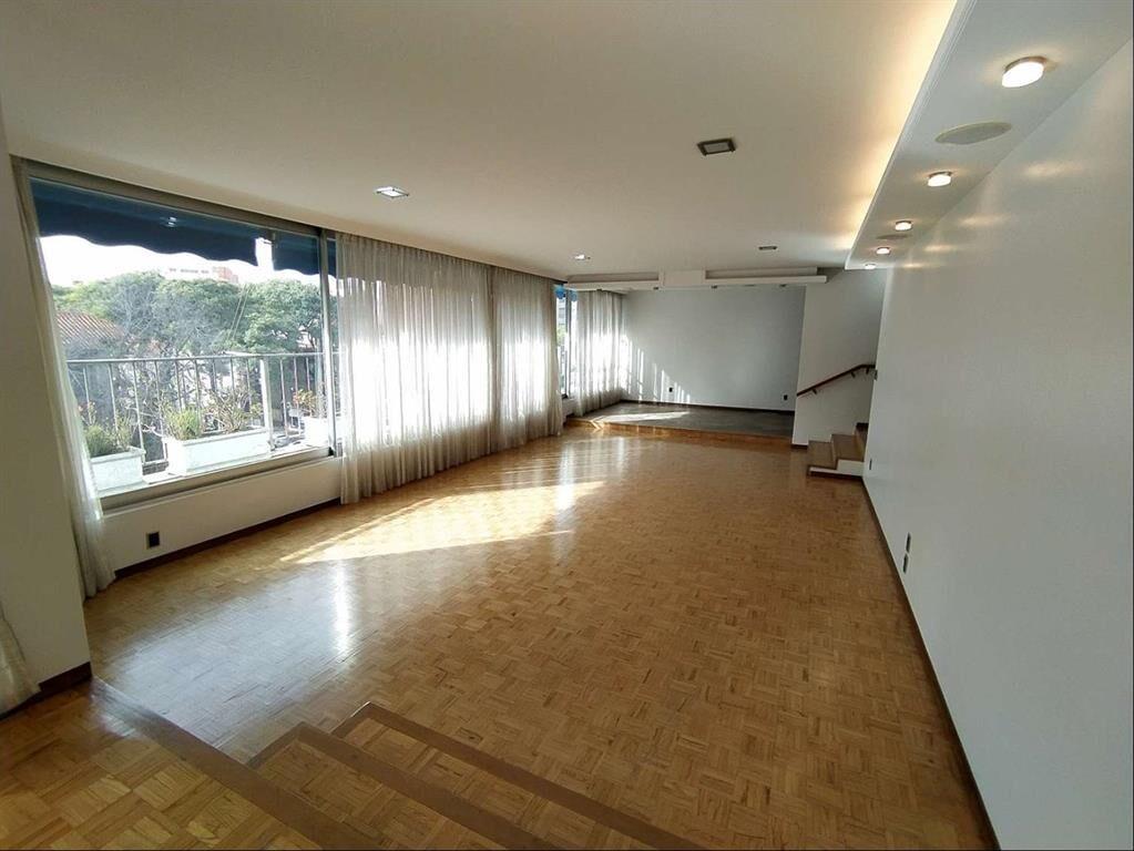 Venta Apartamento con Renta Pocitos 3 Dormitorios 4 Baños
