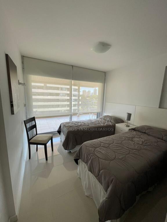 OPORTUNIDAD apartamento en ICON! gran planta de