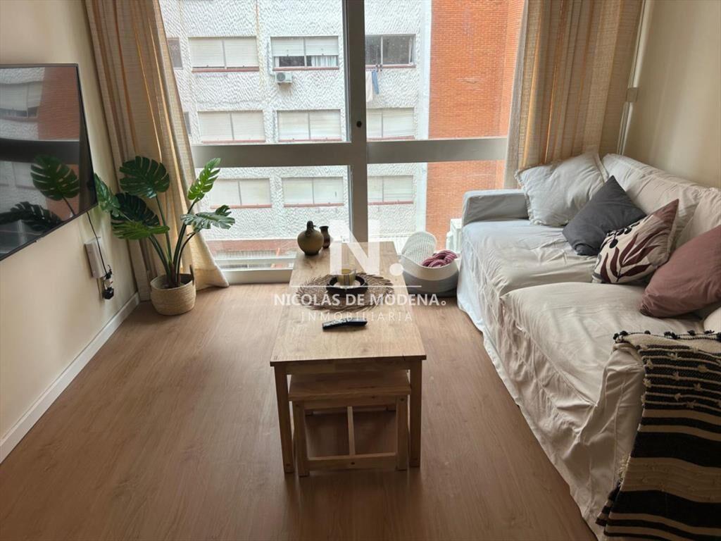 En venta apartamento a metros del mar, con buena