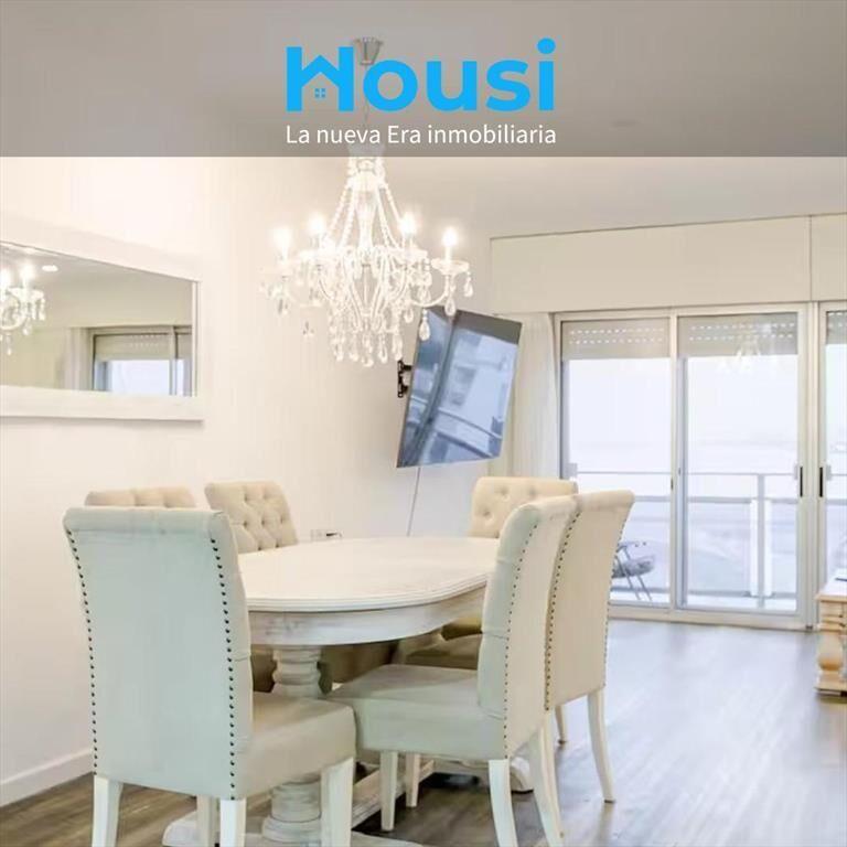 exclusivo Apartamento en venta con vista al mar frente a pl