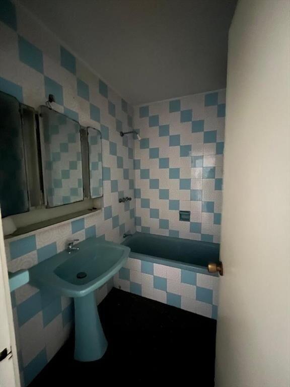 Apartamento en alquiler, tres dormitorios, Centro (Montevid