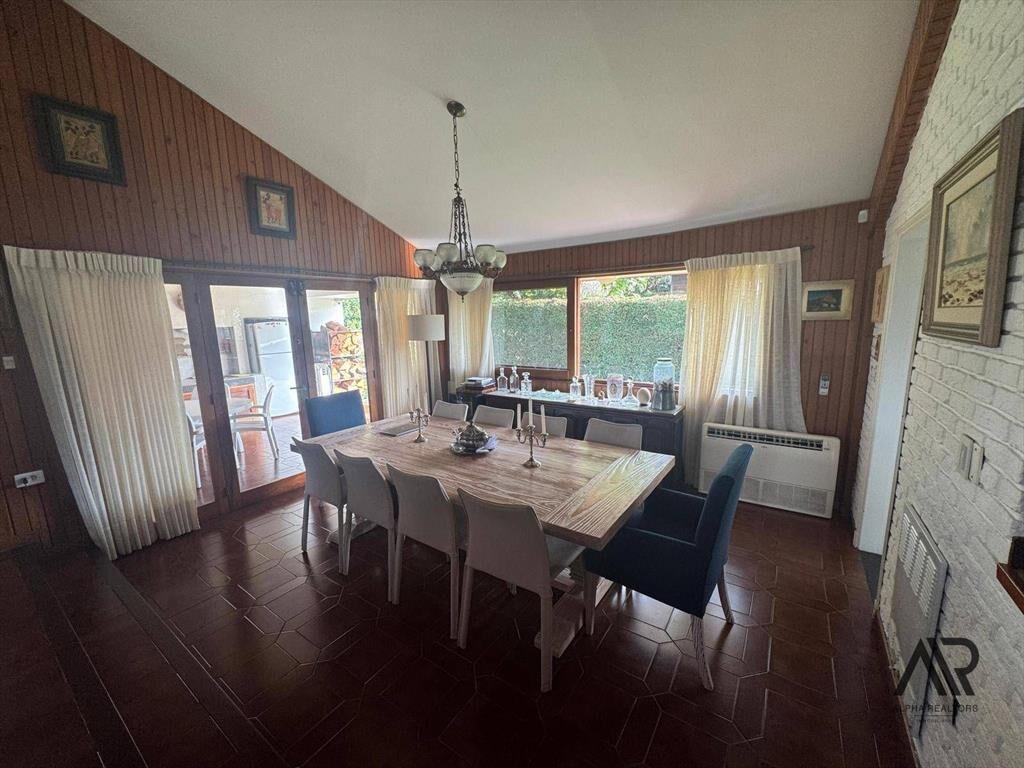 Casa en venta de 4 dormitorios en Playa Mansa