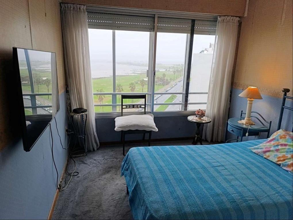 Alquiler Apartamento Punta Carretas 2 Dormitorios 1 Baño Mu