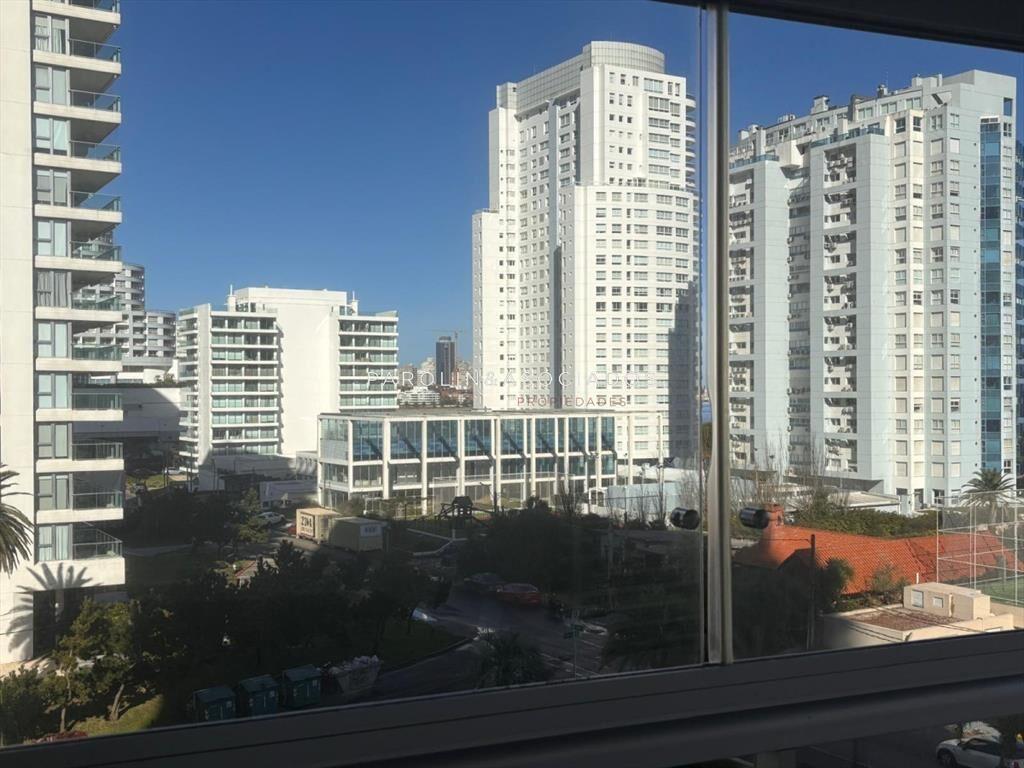 Departamento de 2 Dormitorios en Miami Boulevard,