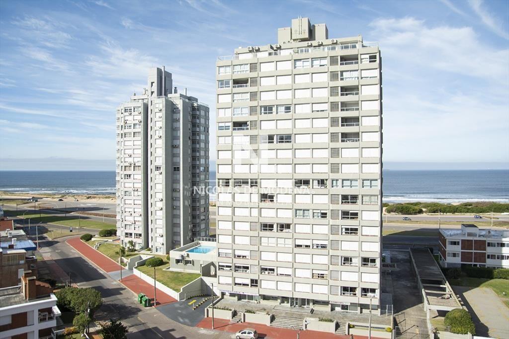 Elegancia y Comodidad a Pasos del Mar, de 2 en