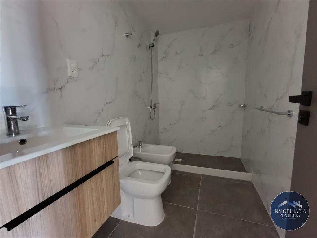 Alquiler apartamento un dormitorio con cochera a estrena...