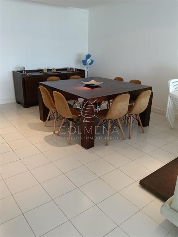 Apartamento en torre de categoria alquiler de