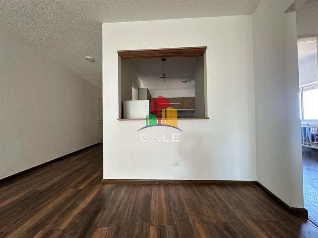 Apartamento de dos dormitorios y dependencia de