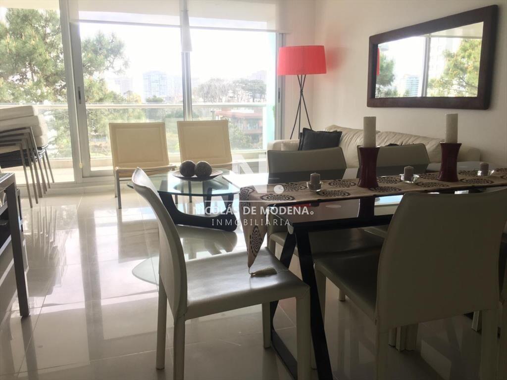 Apartamento en Be Punta en alquiler