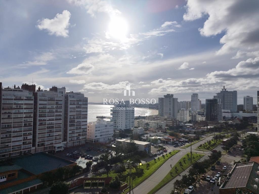 Apartamento en venta en playa brava de Punta del