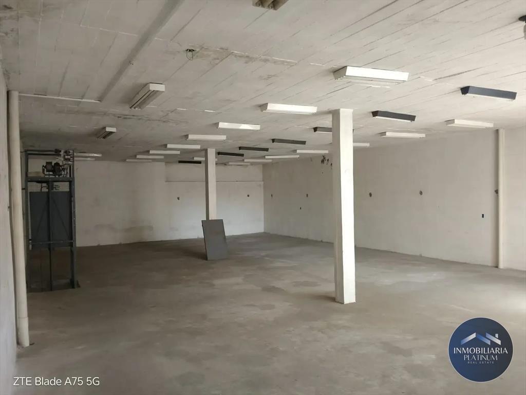 Venta Local Comercial 800 m² ubicado en el Centro, 3 niv...