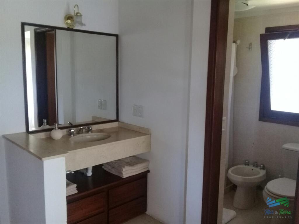 Venta de Casa 4 dormitorios con piscina en Hills,