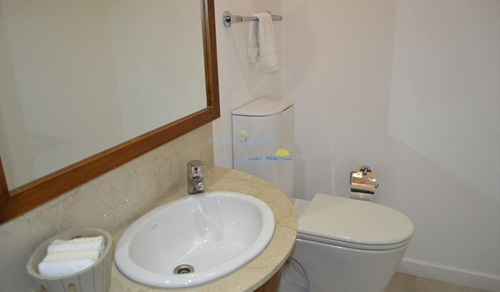 Apartamento de 2 Dormitorios en Torre Le Parc , ,