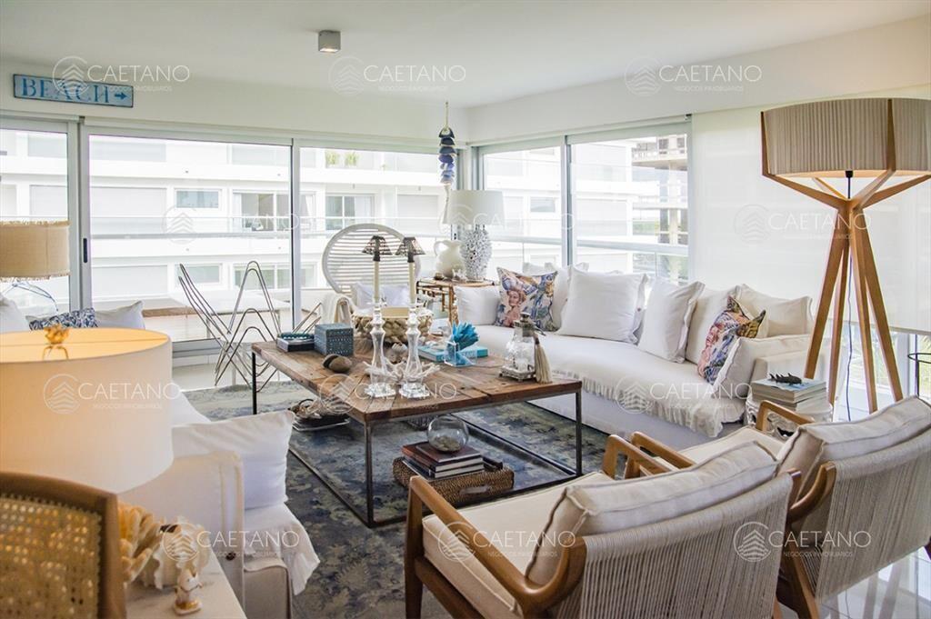 Venta apartamento 3 dormitorios. Playa brava, Punta del Est