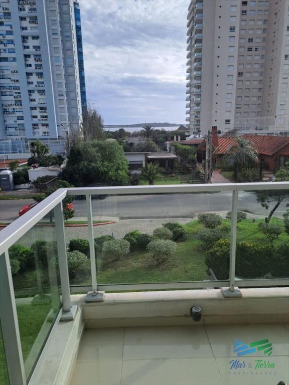 En venta Apartamento en Playa Mansa de 3 con del