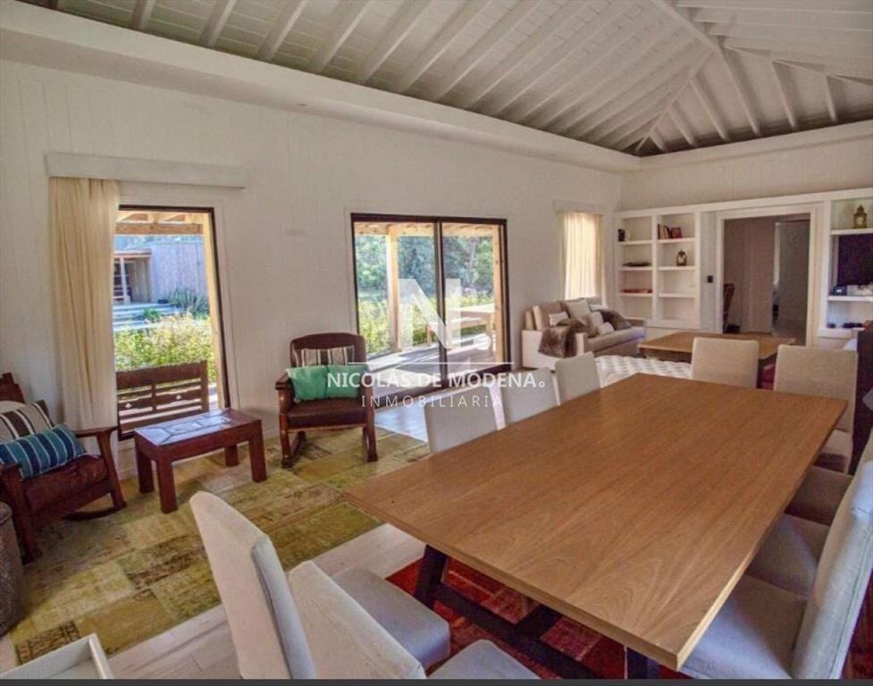 Hermosa casa en club cerrado!