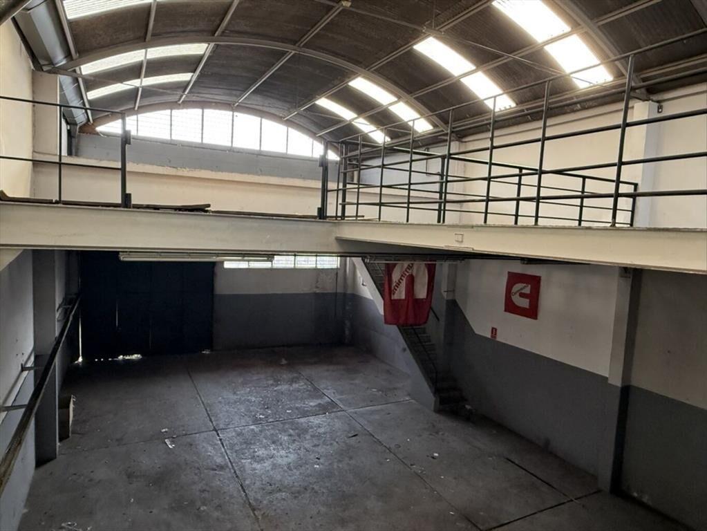 Local comercial en alquiler – Esquina Av. Italia y Mariscal