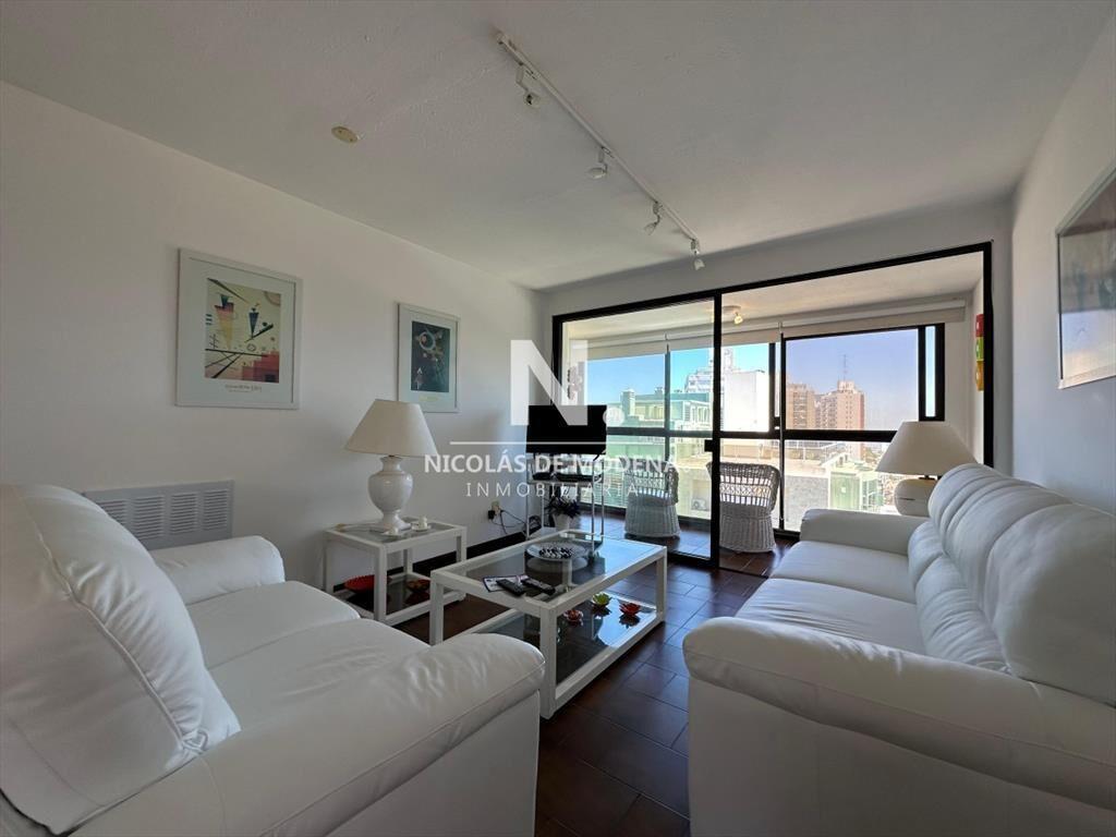 Apartamento de 2 dormitorios en Venta , Playa ,