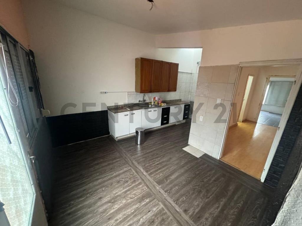 Venta Casa Sayago, 2 dormitorios con barbacoa y fondo, co...
