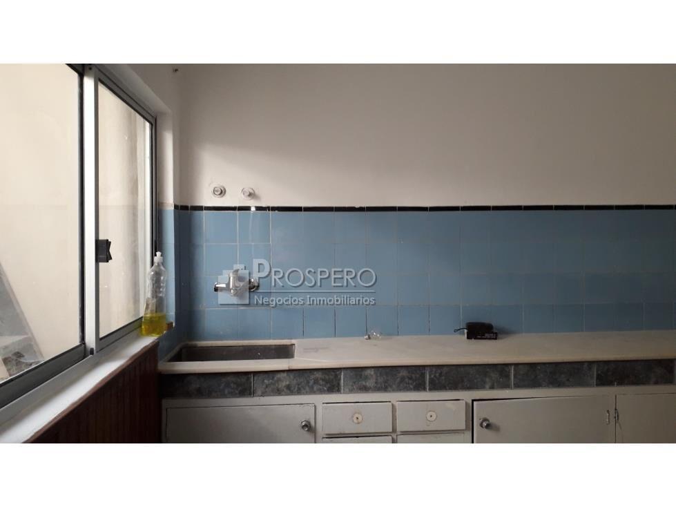 72/P venta Casa 2 dorm C/Renta garaje Union