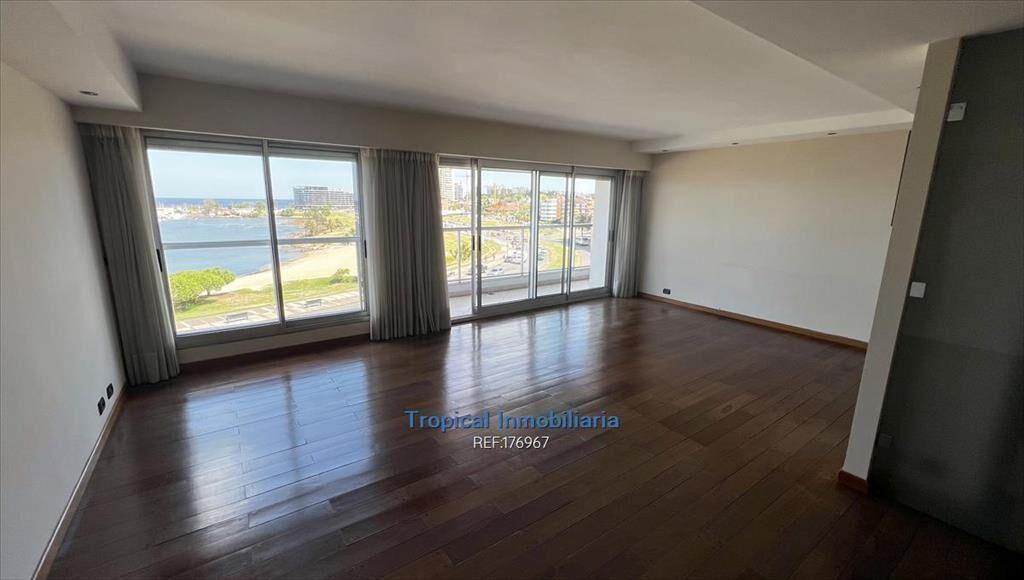 APARTAMENTO 3 DORMITORIOS PRIMERA LINEA