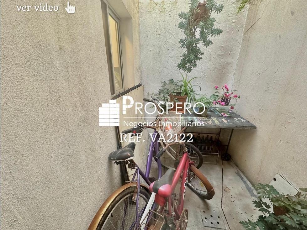 VA2122/p/1 Venta Casa 3dorm Tres cruces Patio Azotea