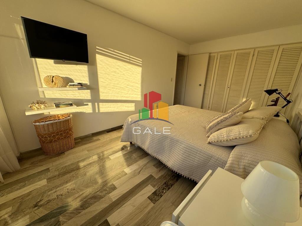Apartamento de 3 dormitorios en venta y alquiler