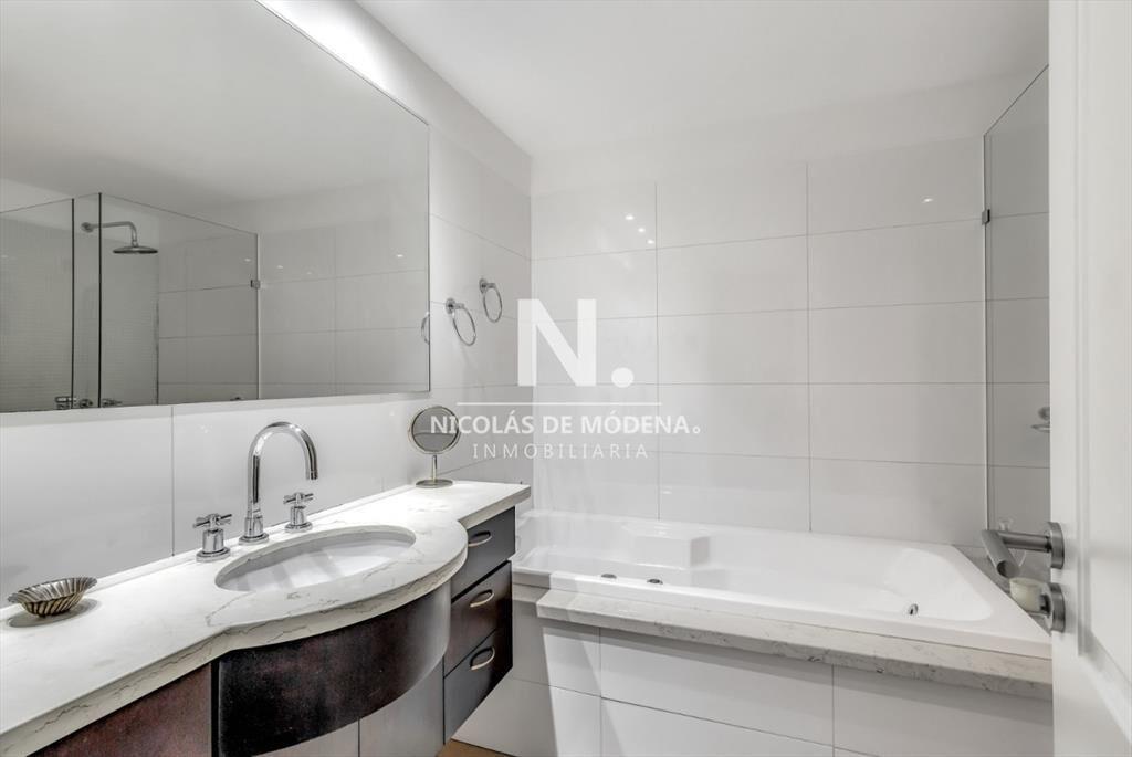 Venta Apartamento en Punta del Este Torre Lobos