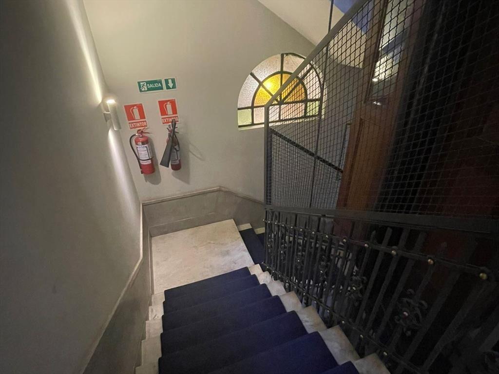 OFICINA EN ALQUILER SOBRE PEATONAL SARANDÍ