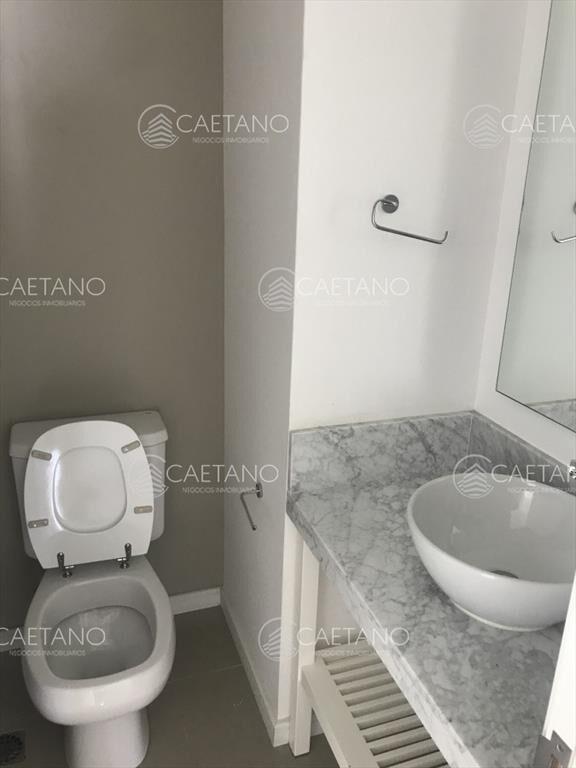 Apartamento en Torre One II. Al frente. unidad de