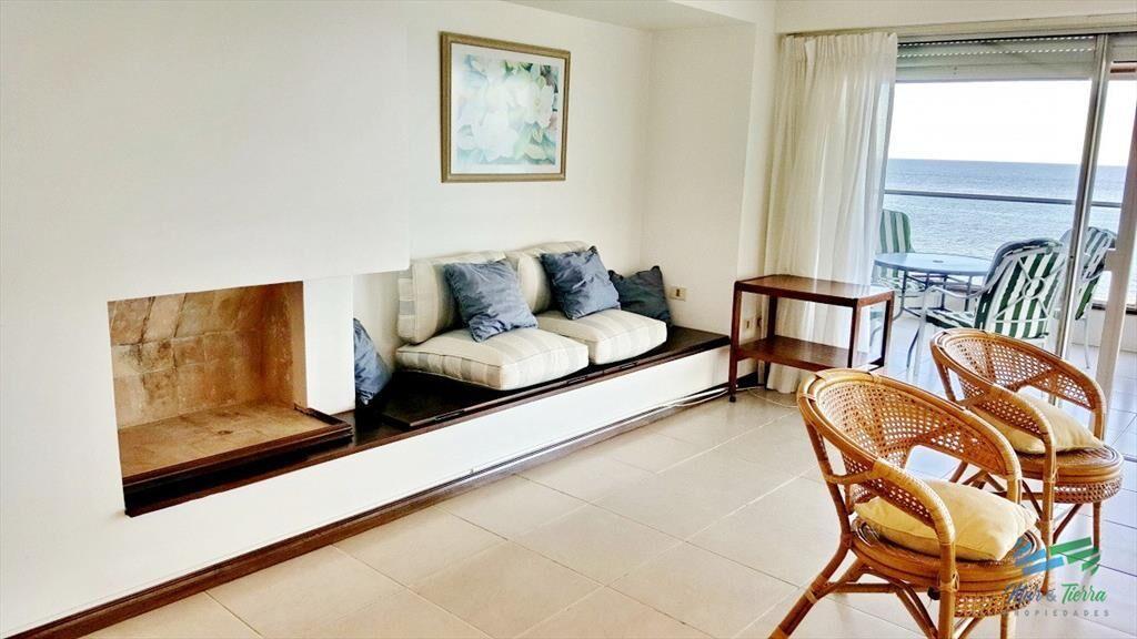 Alquilo apartamento 3 dormitorios, frente al mar en Peninsu