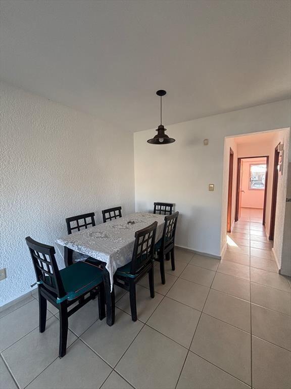 Venta con renta - 2 dormitorios - Cochera -