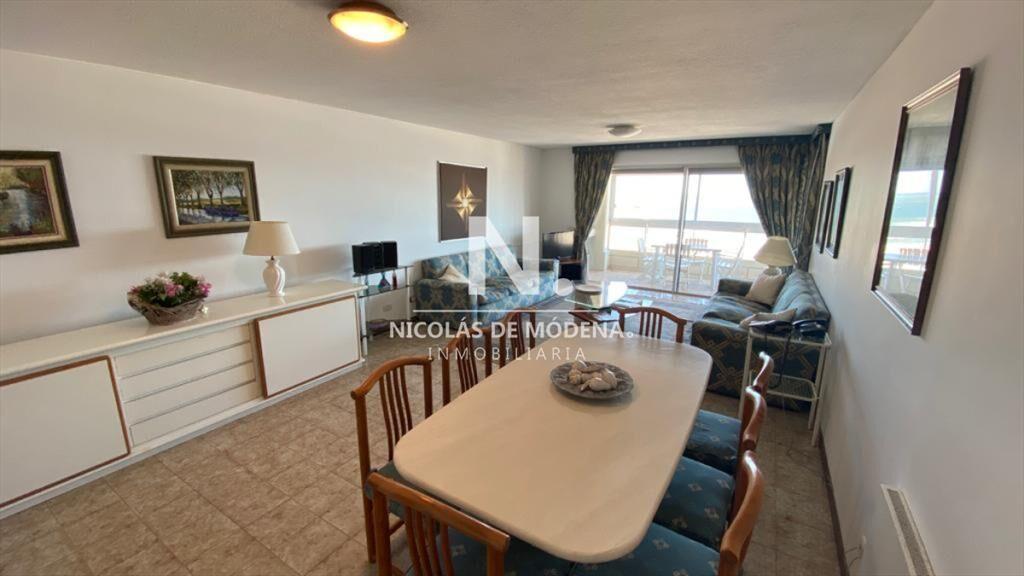 Apartamento en venta de 3 dormitorios en Primera