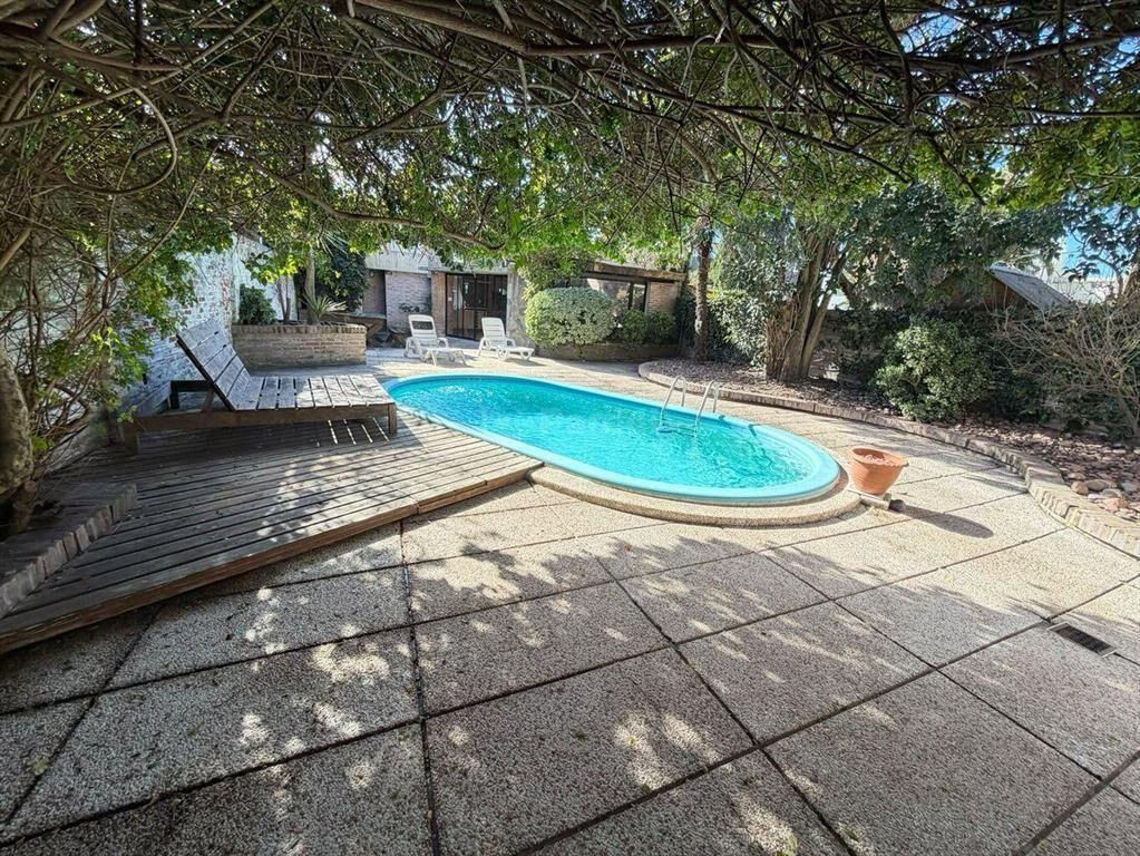 PARODI Venta casa 7 dormitorios Parque Batlle