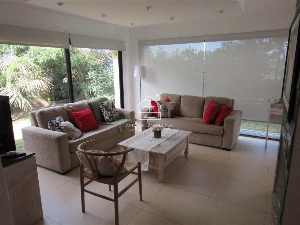 Casa en venta y alquiler de 3 dormitorios en Balneario Buen