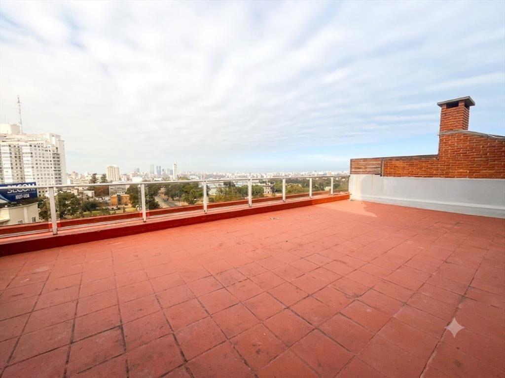 Venta apartamento 2 dorm garage Parque Batlle