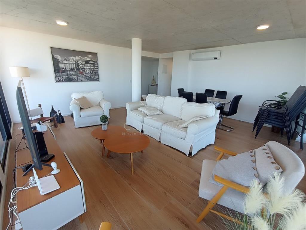 Diseño moderno, hermosas vistas y amplios esta