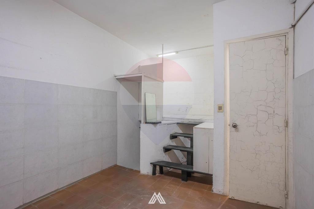 VENTA LOCAL COMERCIAL EN GALERIA CORDON