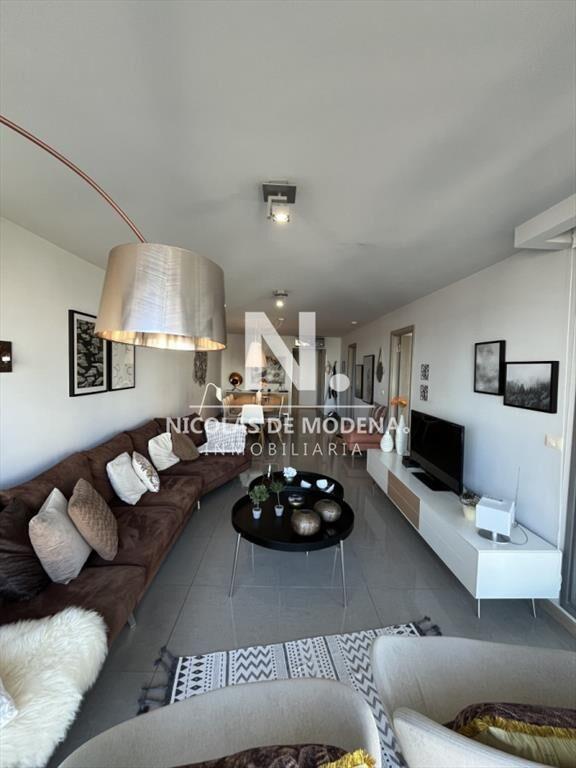 Departamento de 2 dormitorios en suite, amplio. Financia a