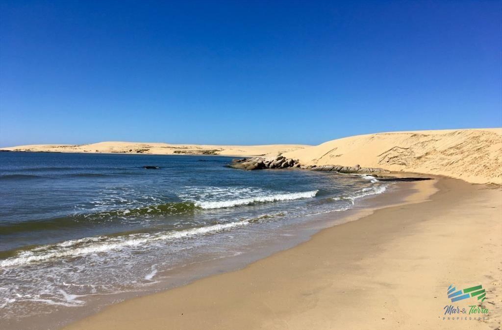 Un lugar único y diferente, arroyo navegable a 5