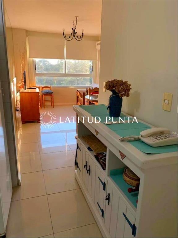 Apartamento en Roosevelt, 1 dormitorio