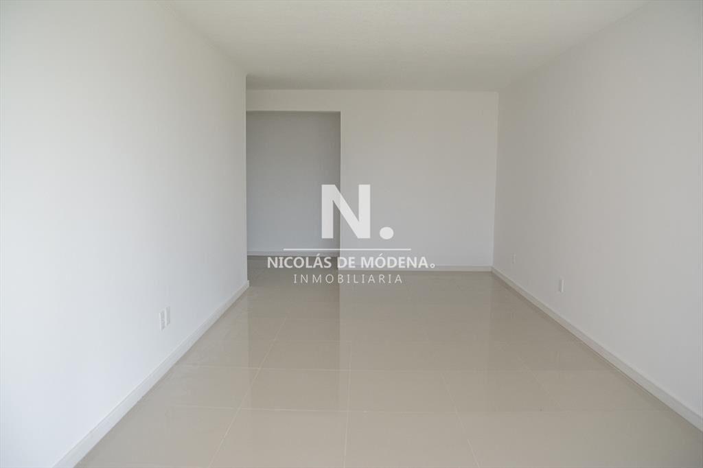 Departamento en venta, 3 dormitorios, en edificio