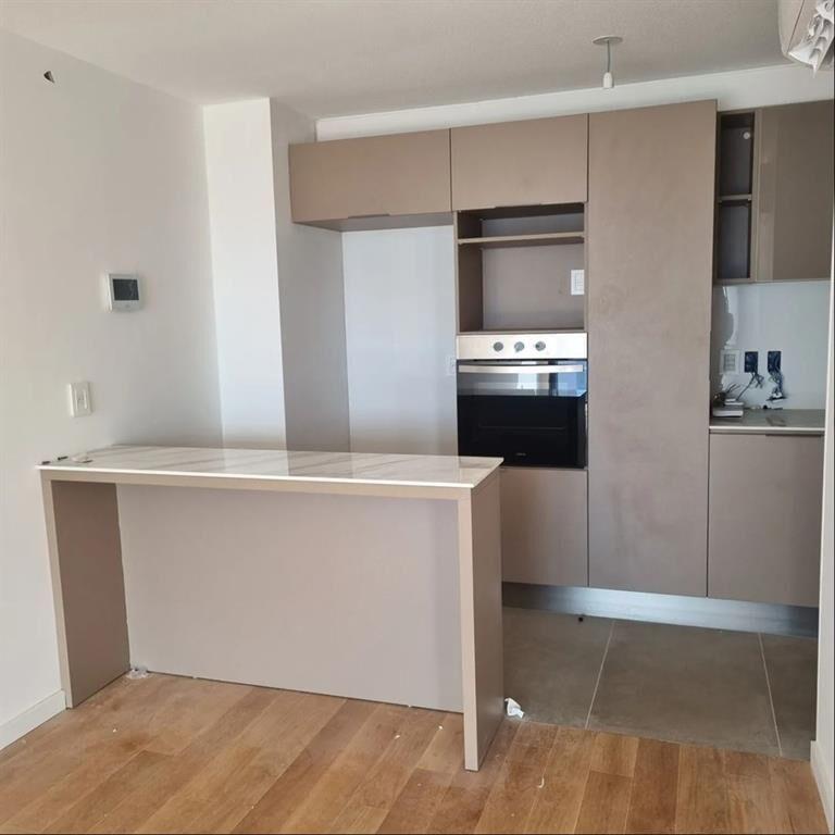 Alquiler De Apartamento A Estrenar En Rambla