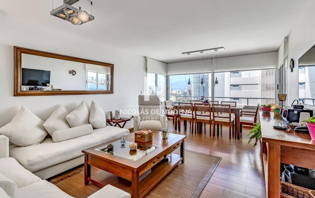Venta Apartamento, 2 Dormitorios, 2 Baños, y de