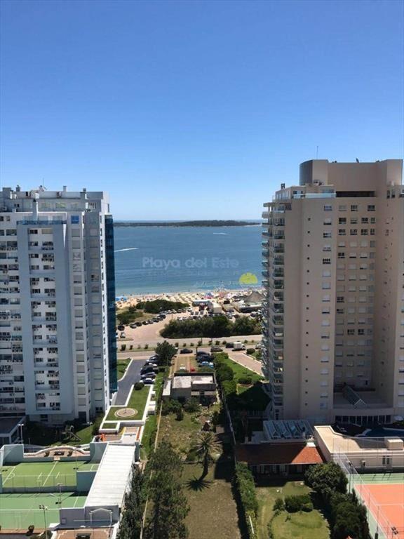 enta de Excelente Apartamento de 3 Dormitorios al