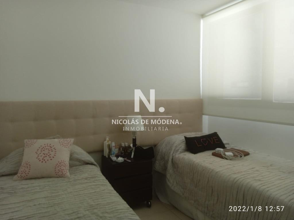 Departamento de 2 dormitorios en venta en Punta